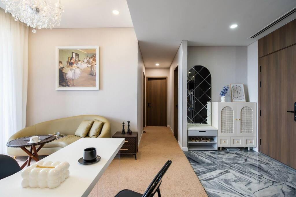 Lavish River View, Lumiere Thao Dien Apartment *